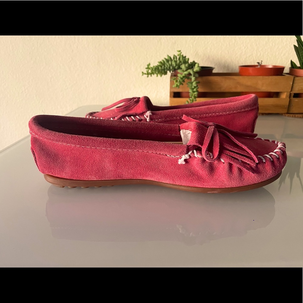 MINNETONKA “Kilty” Moccasins - Hot Pink - Picture 10 of 15